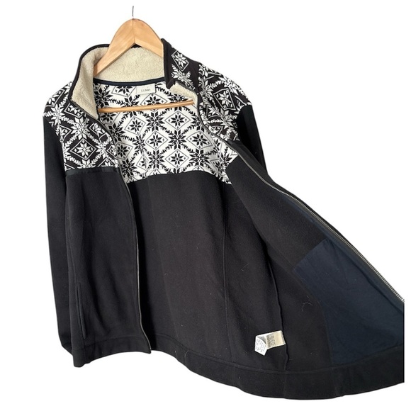 L. L. Bean Woman’s Zippered Nordic Snowflake Fleece, Large - Picture 7 of 10